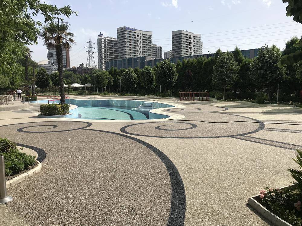 ELİTE WORLD EUROPE HAVUZ ÇEVRESİ