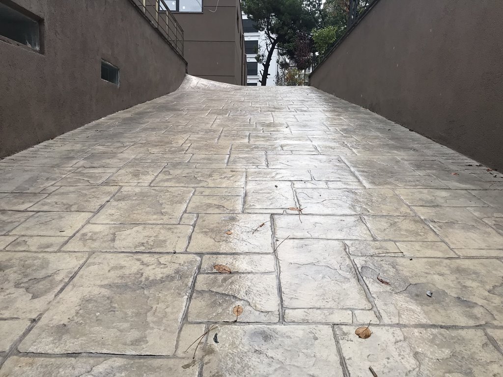 BÜYÜK ŞAŞIRTMALI ÖRGÜ